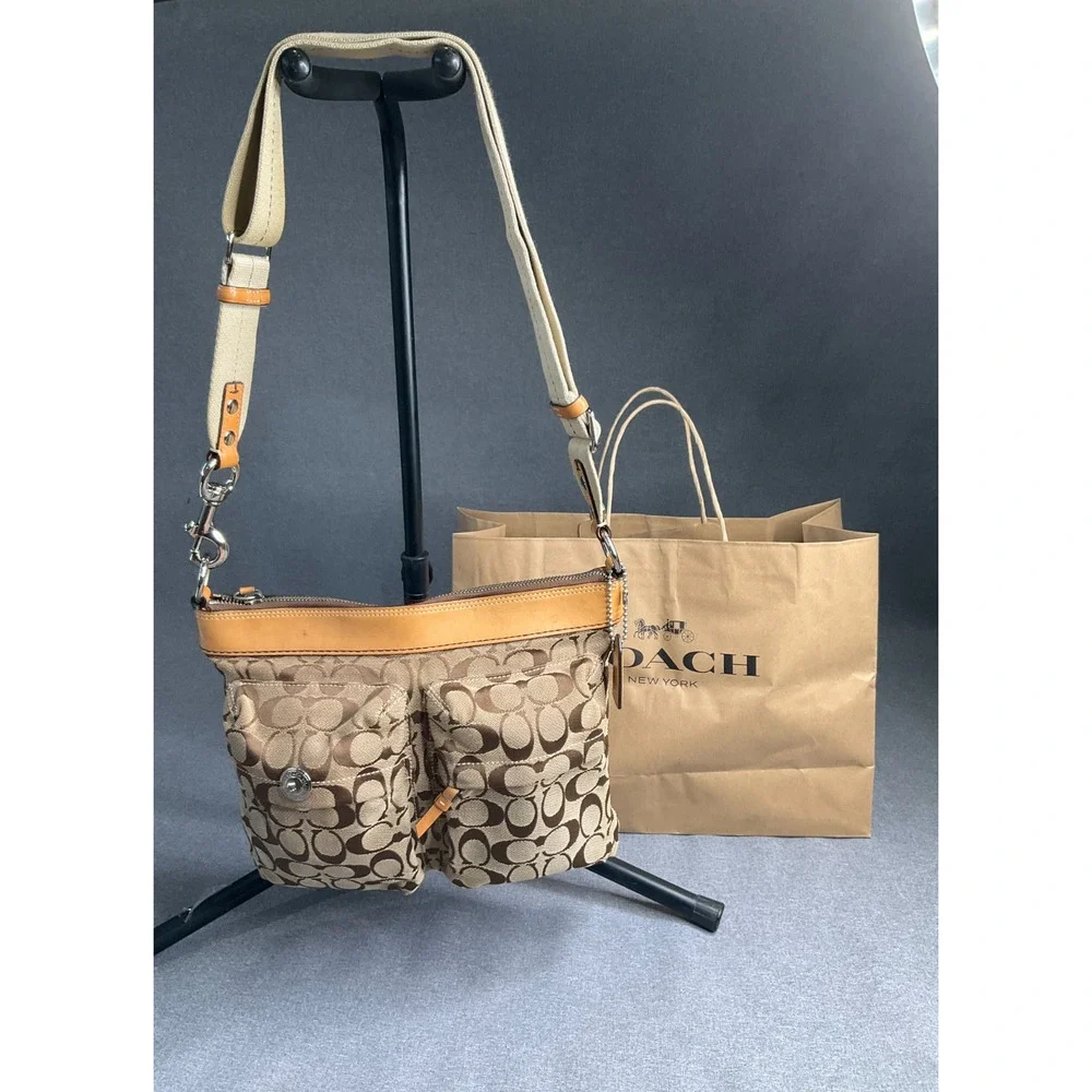 Vintage Canvas Coach 6448 Logo Pattern Shoulder Bag Beige